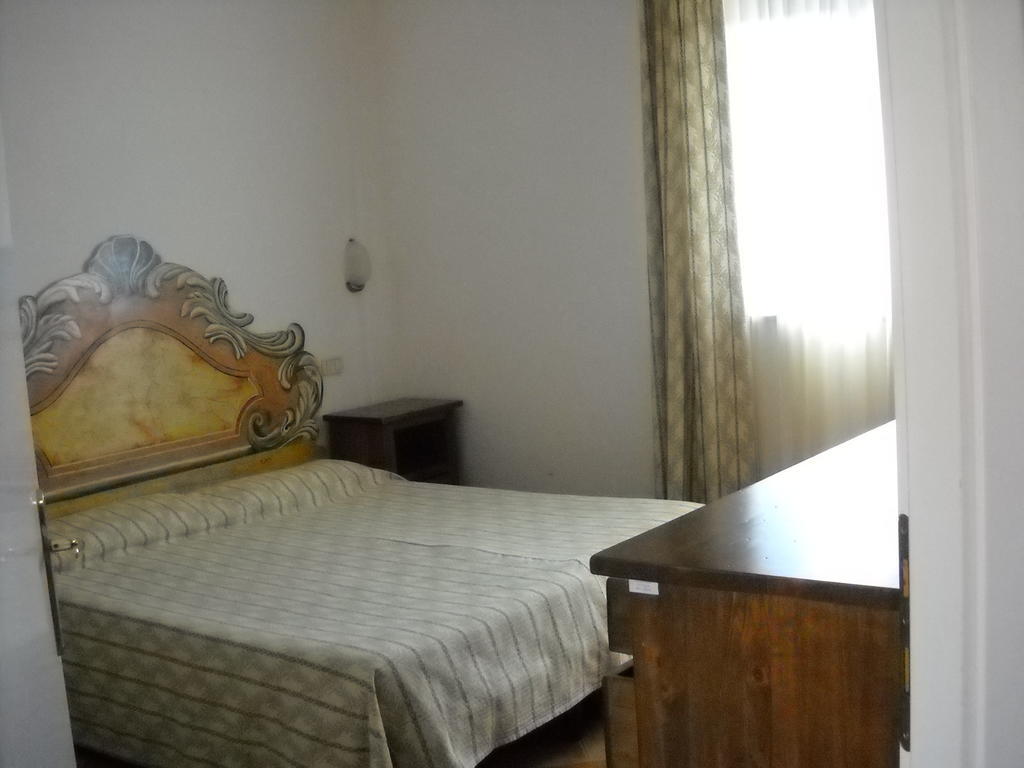 Le Tamerici Pension Principina Terra Kamer foto