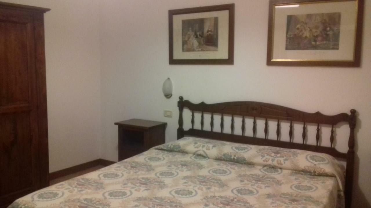 Le Tamerici Pension Principina Terra Buitenkant foto